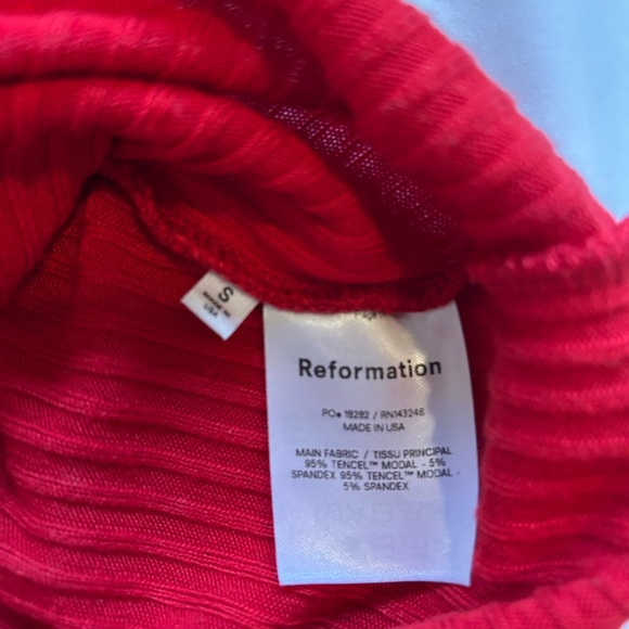 Reformation Red Ribbed Button-Up Top - Picture 4 of 4